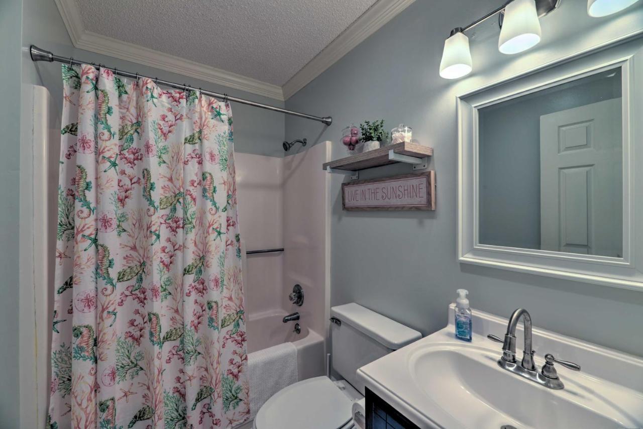 Bright Emerald Isle Condo With Private Beach Access! Esterno foto